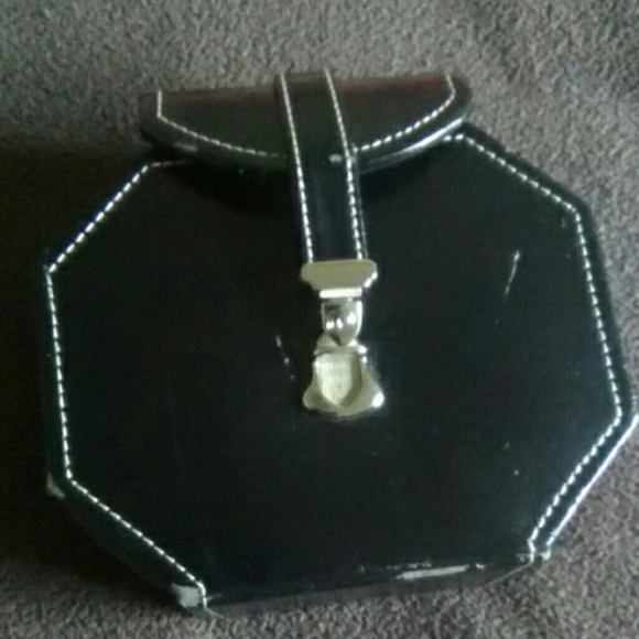 Infinity size 8 ring - Picture 2 of 3